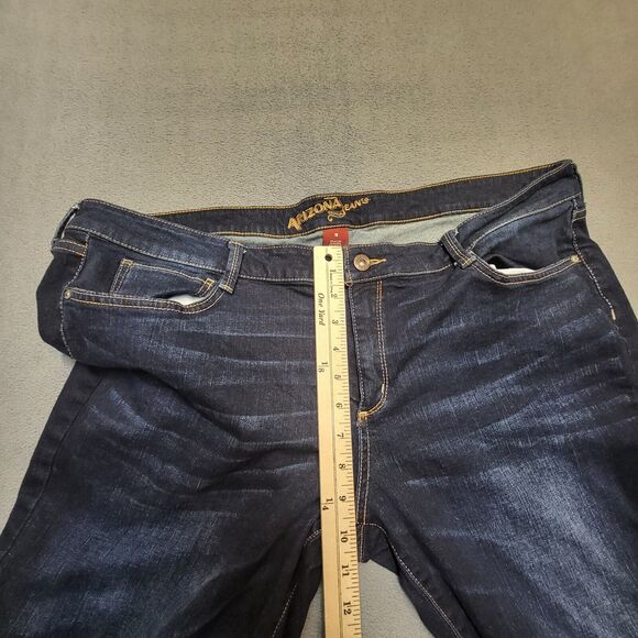 Arizona Jeans Juniors 19 Blue Capri Rolled Cuff Crop Distressed Stretch Denim - Picture 6 of 9